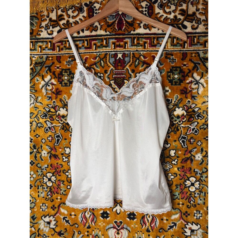 70s Vintage USA Union Made White Camisole sz Medium Bali